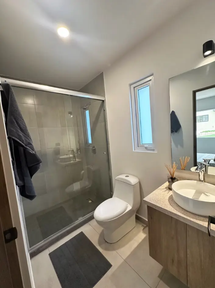 Captura de pantalla 2025-12-04 215219