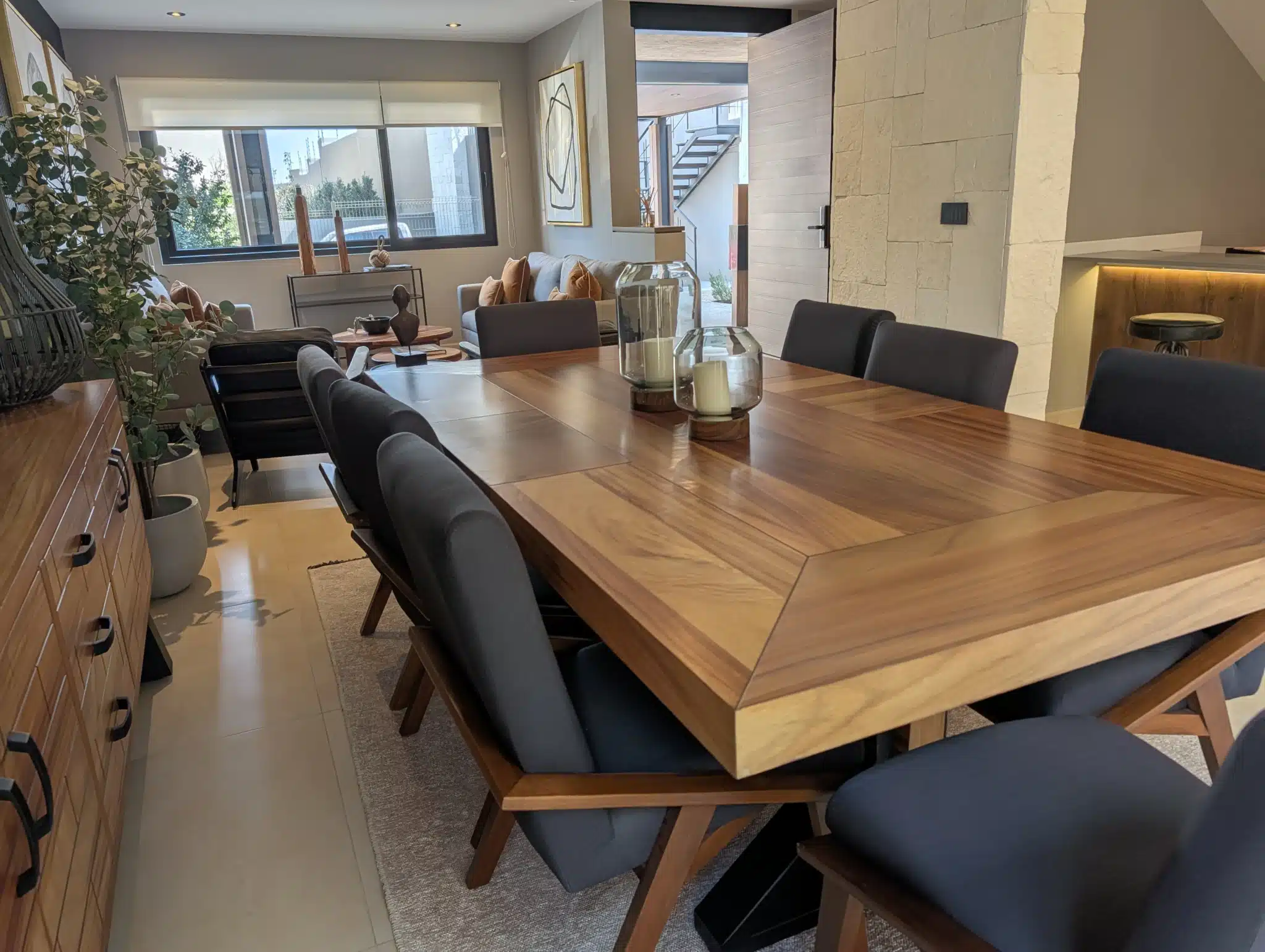 PXL_20251126_180252749