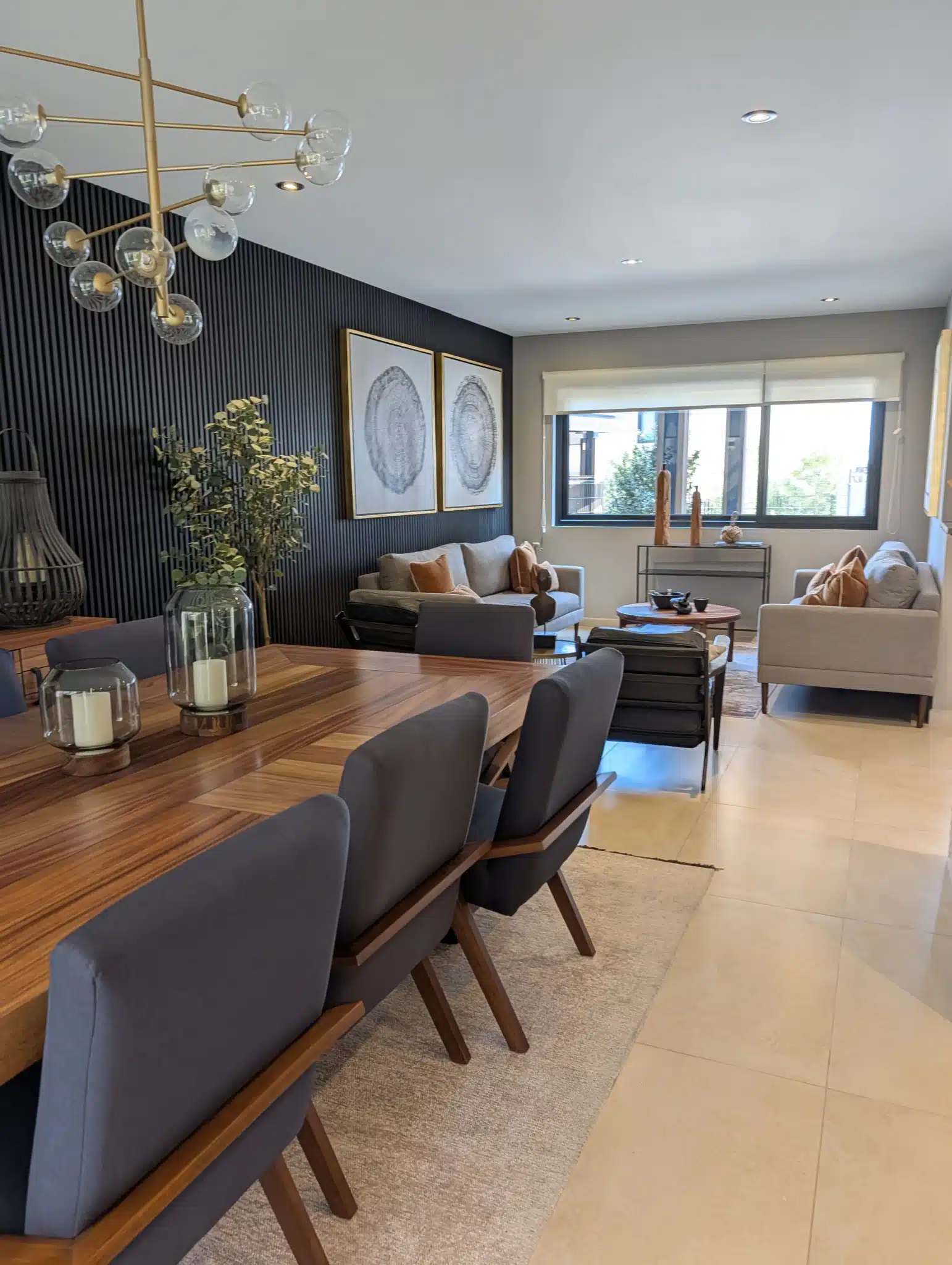 PXL_20251126_180515708