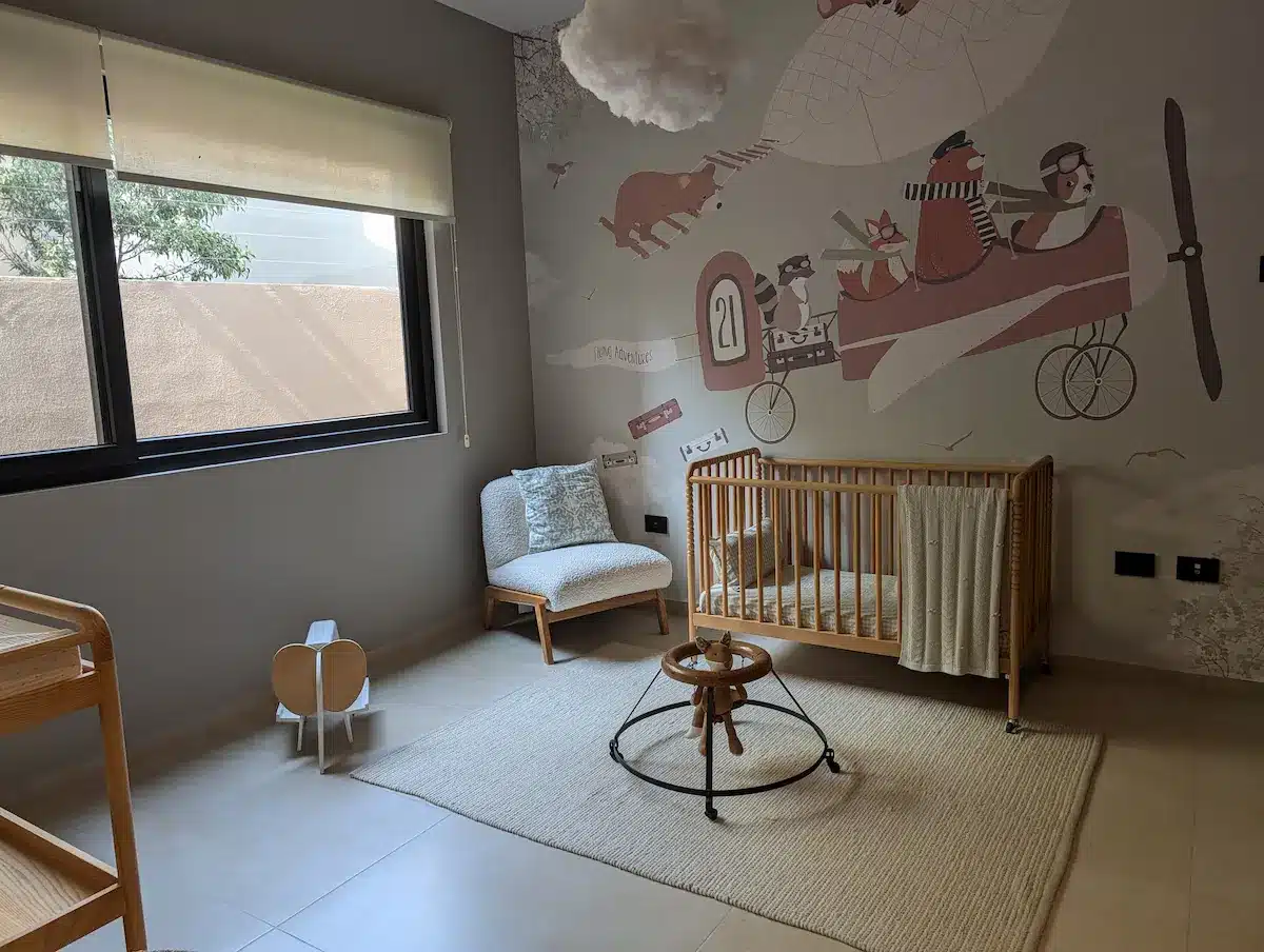 PXL_20251126_181921060