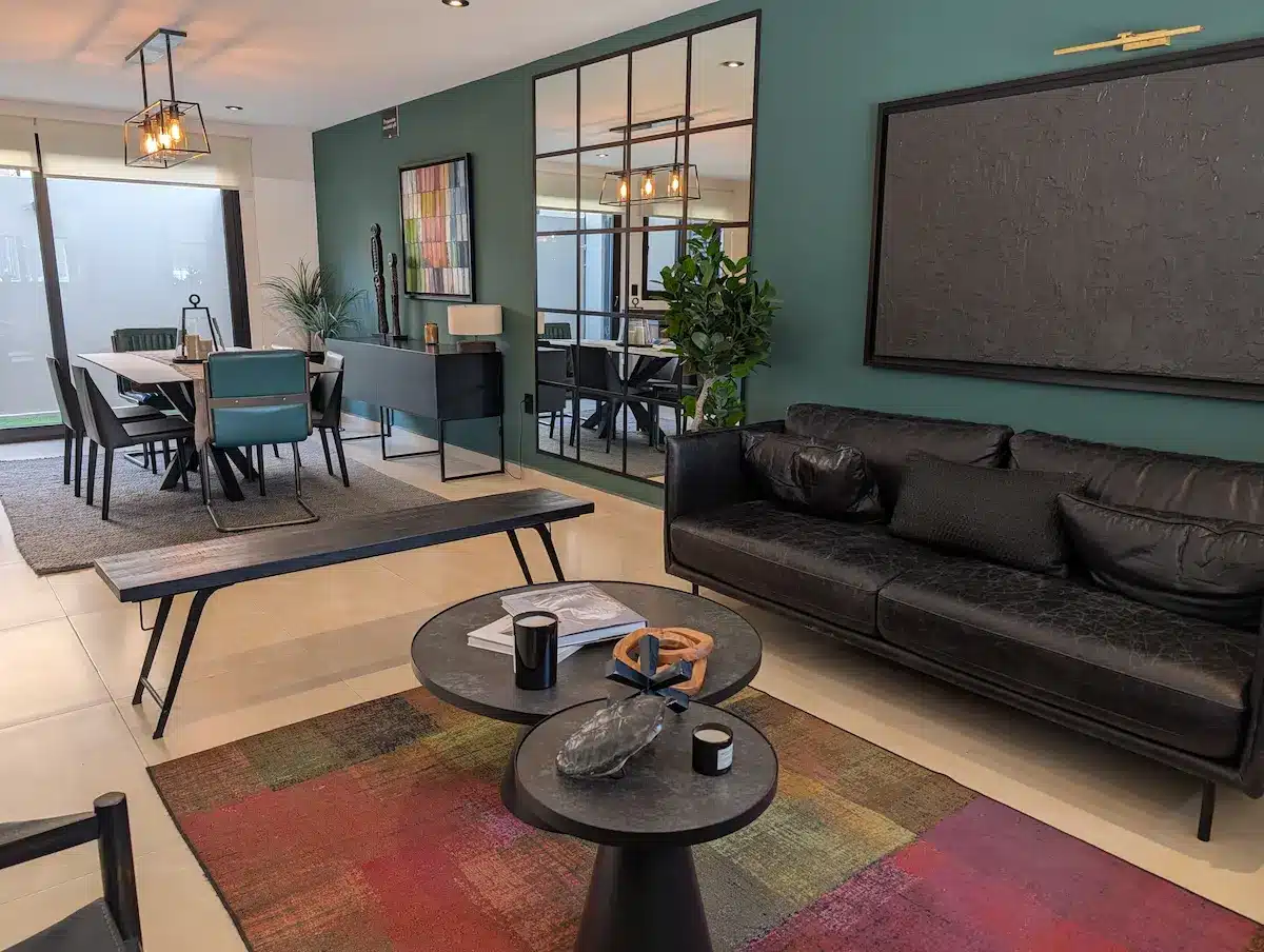 PXL_20251126_191338350