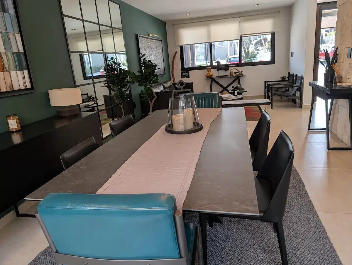 PXL_20251126_191700541