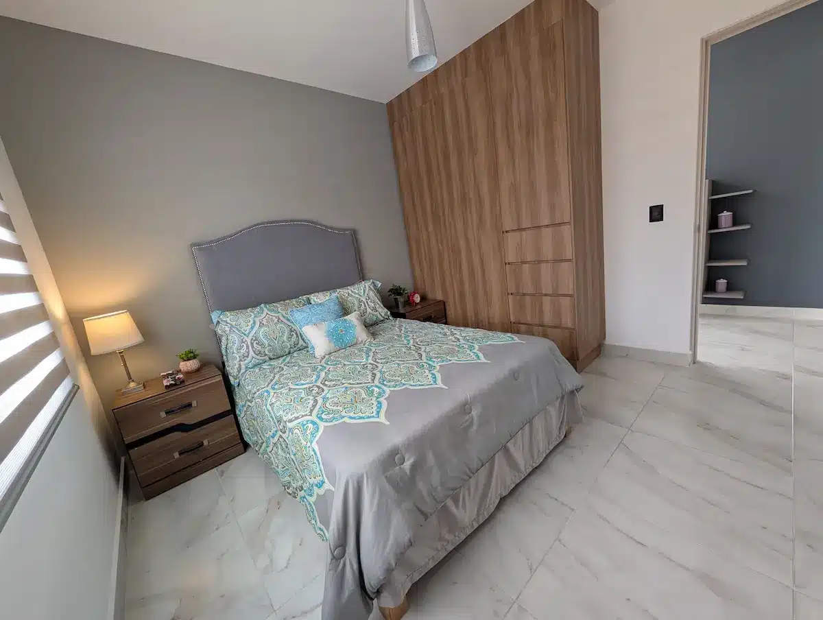 PXL_20251215_185148763