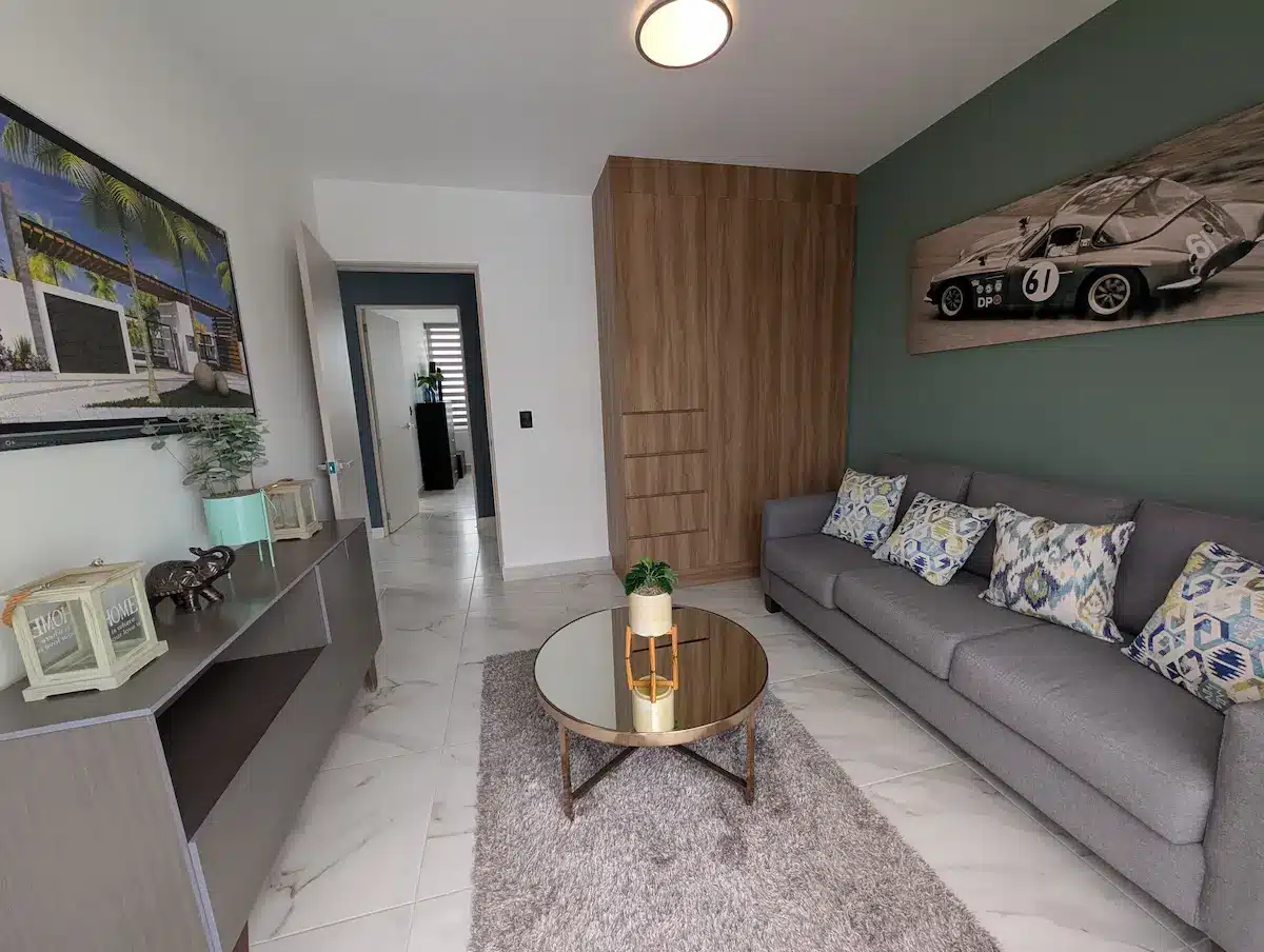 PXL_20251215_185315478