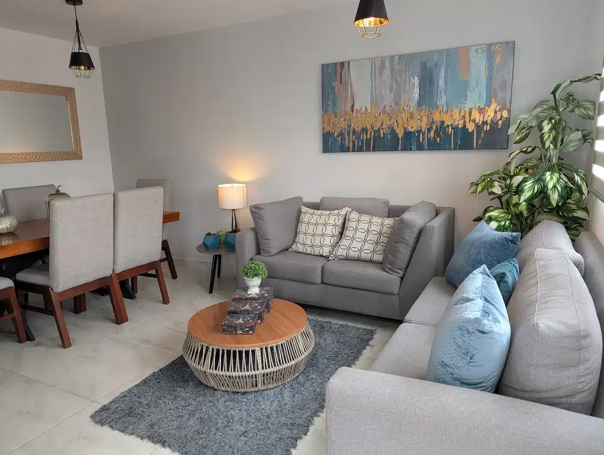 PXL_20251215_192910577