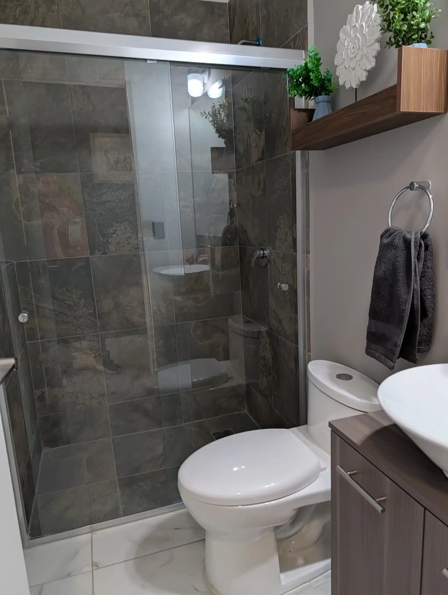 PXL_20251215_192935522