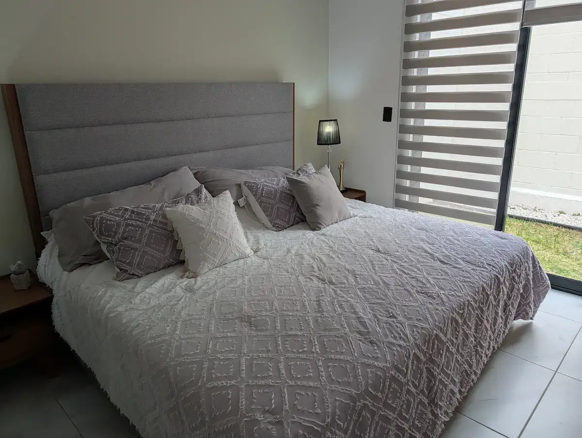 PXL_20251215_192944879.MP