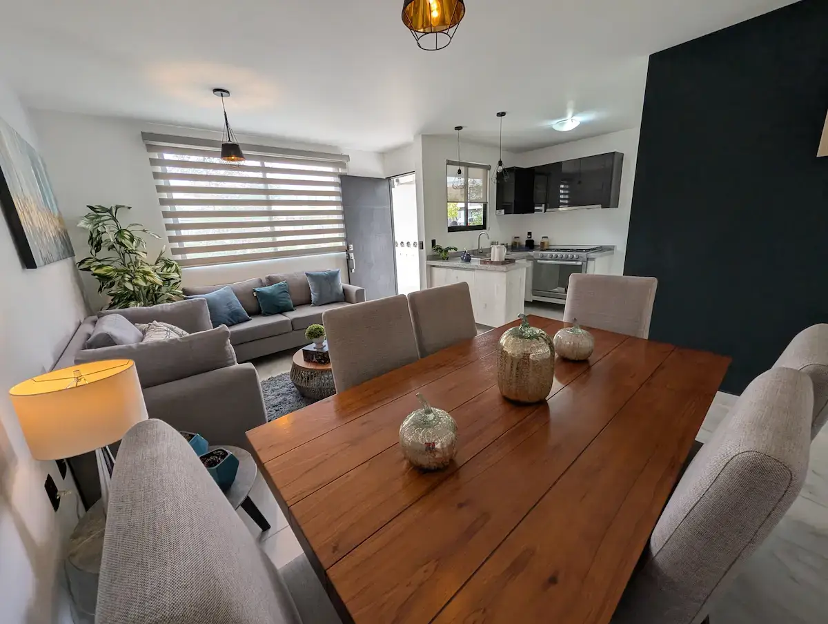 PXL_20251215_193100585