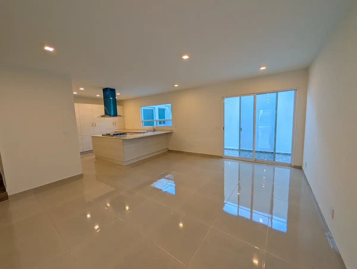 PXL_20251219_233732946