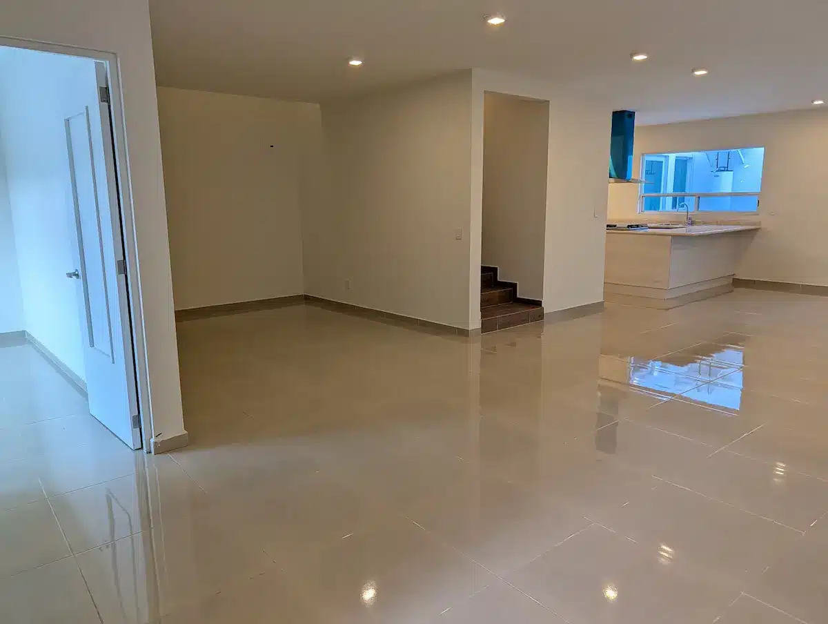 PXL_20251219_233750657