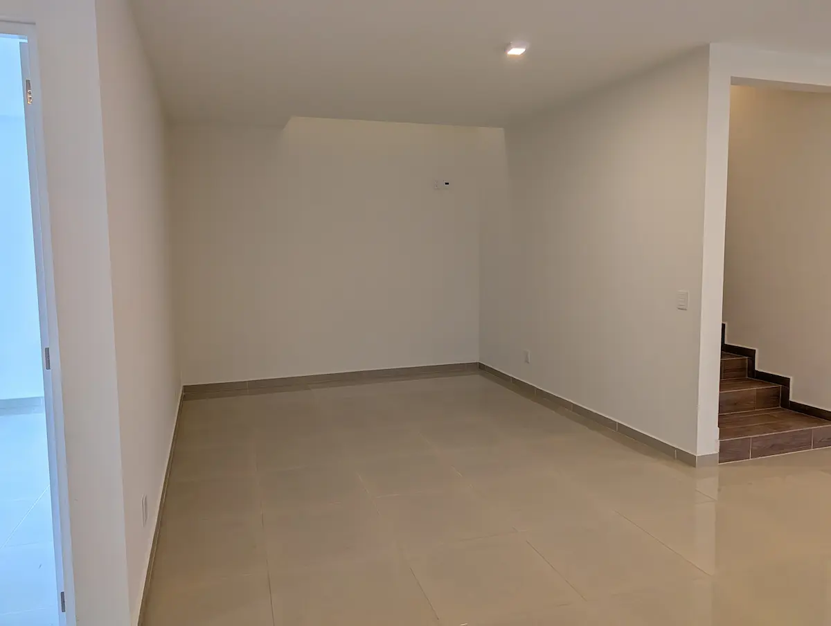 PXL_20251219_233755404