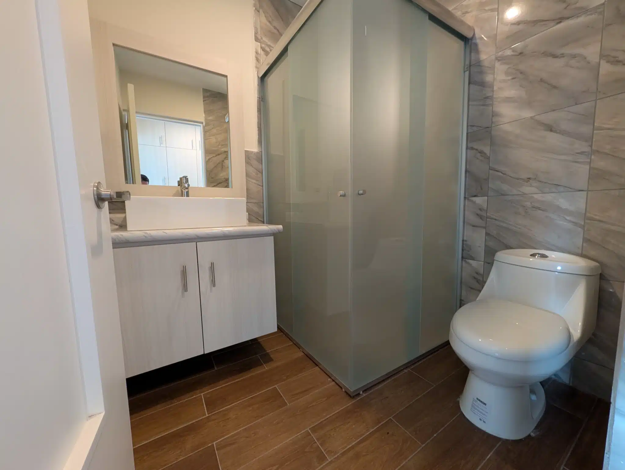 PXL_20251219_234253554