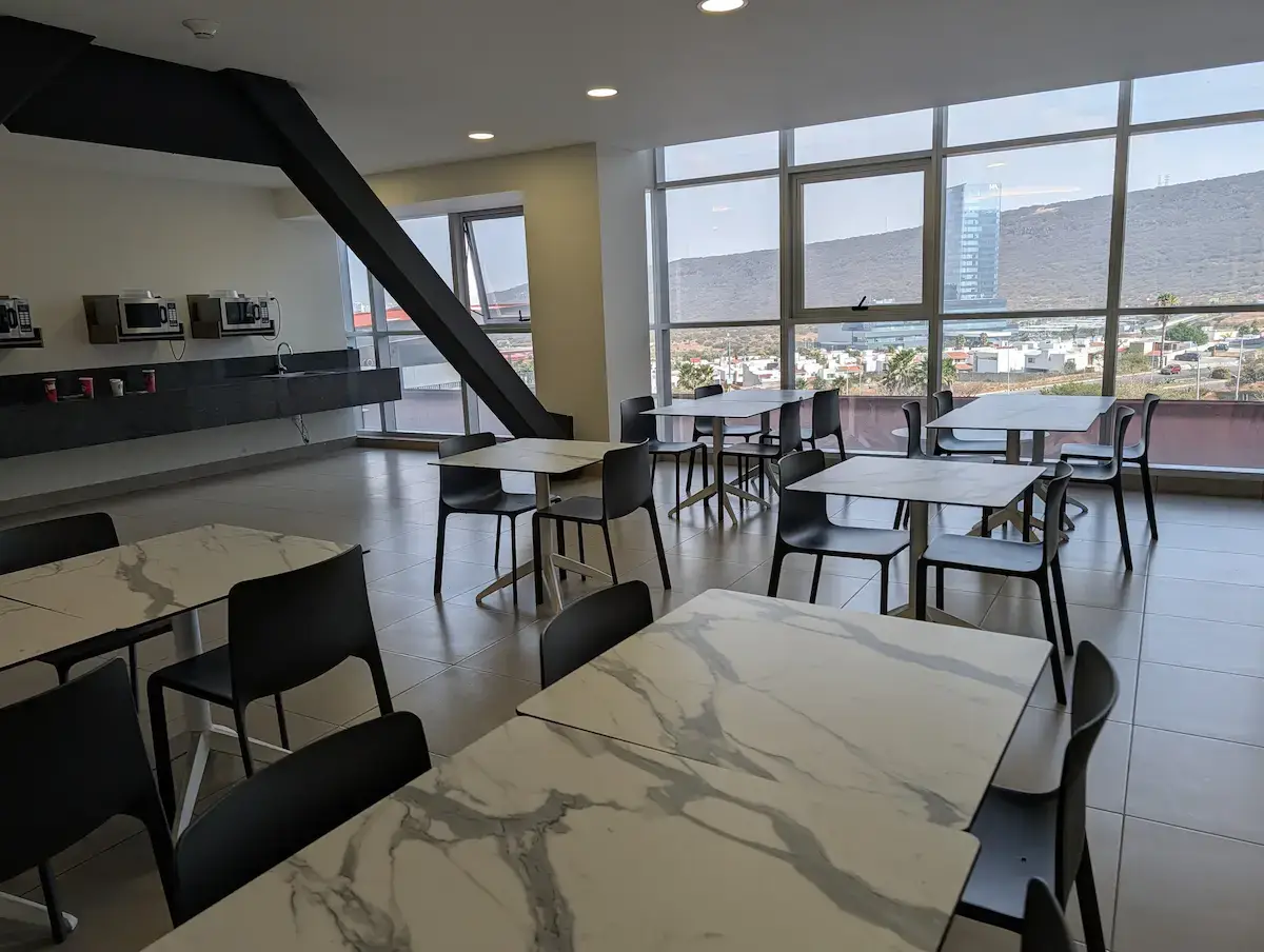 PXL_20260110_182709241