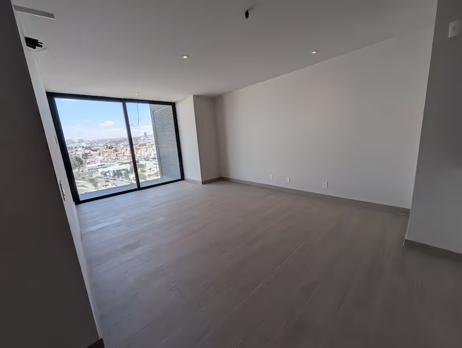 PXL_20260409_193541102